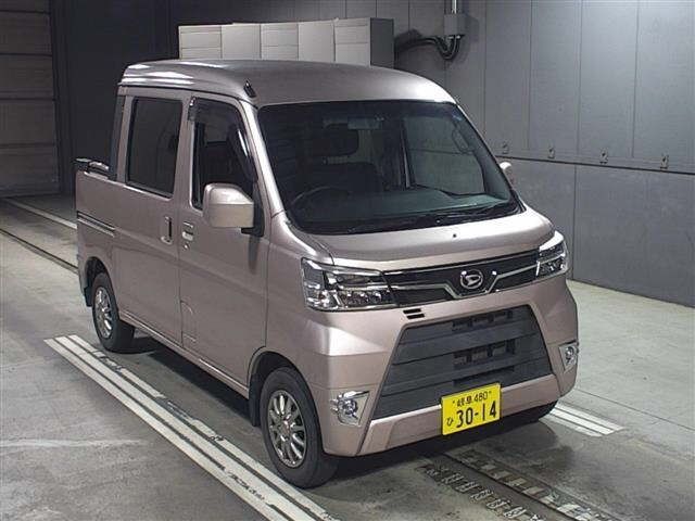 130 Daihatsu Hijet van S321W 2018 г. (JU Gifu)